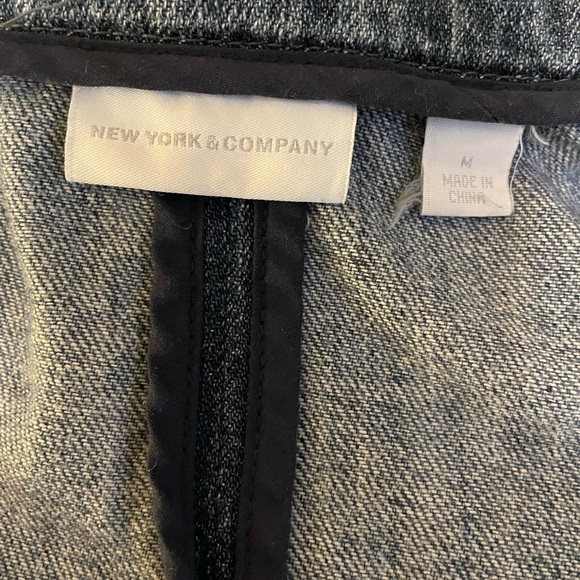 🤍 denim fitted jacket with ruffle on the front🤍 - Picture 6 of 6